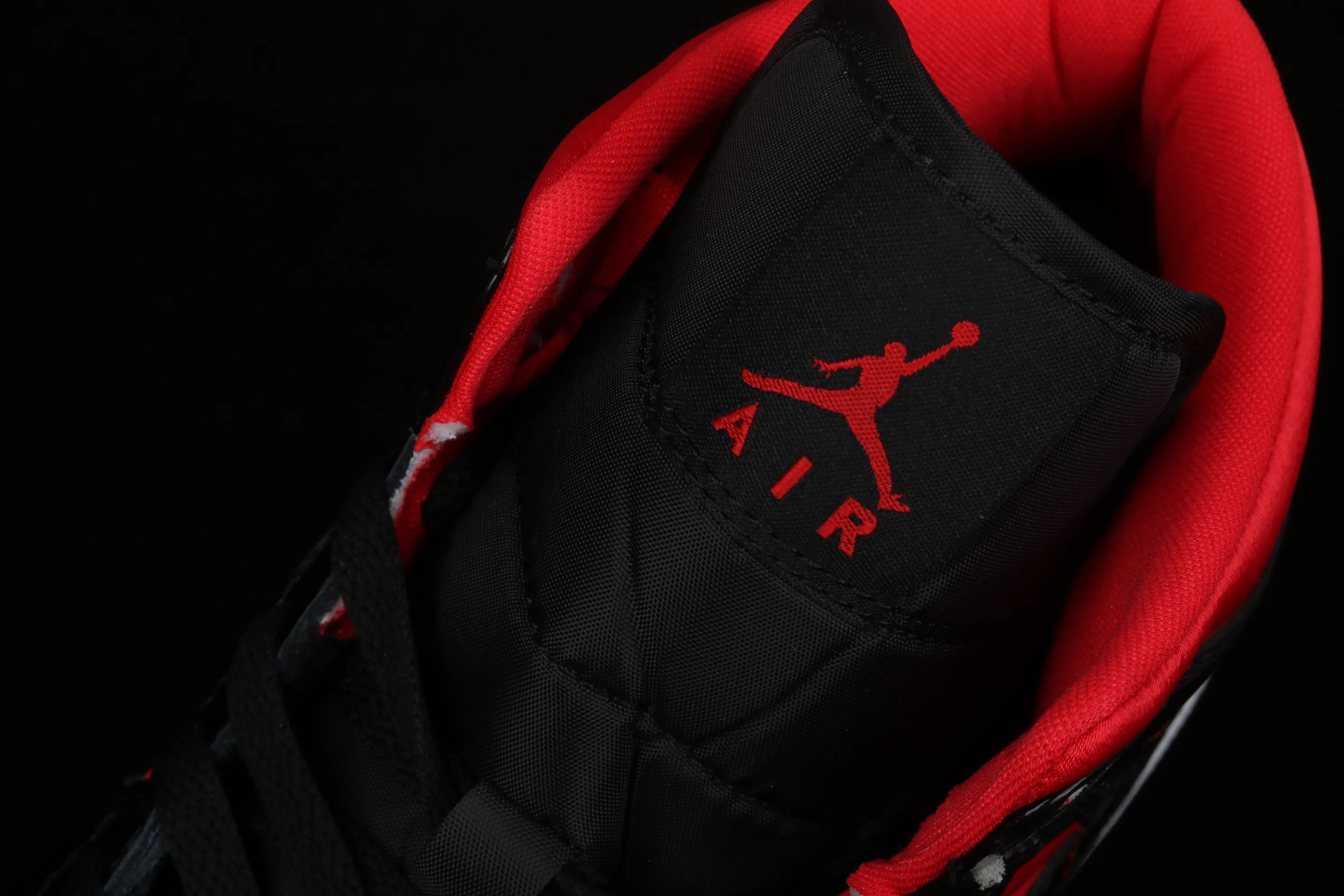 All categories Air Jordan Jordan series basketball shoes Air Jordan 1 Mid Air Jordan 1 Mid WMNS AJ1 Joe 1 black red patent leather silk BQ6472-600